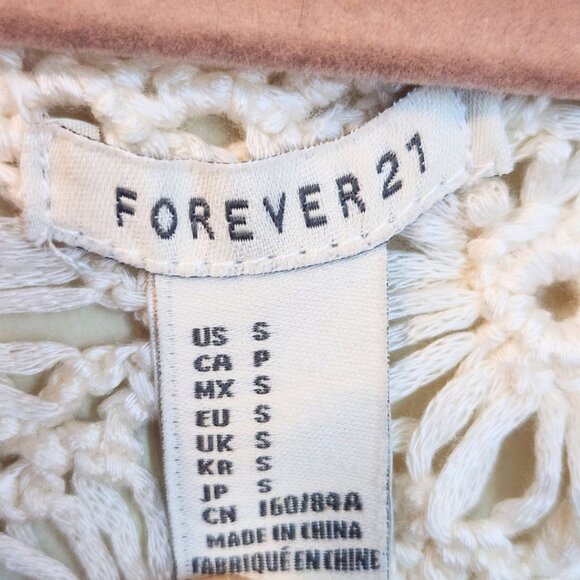 Forever 21 Ivory Boho & Fairycore Crochet Sleeveless Fringe Top | Size S - Picture 6 of 7